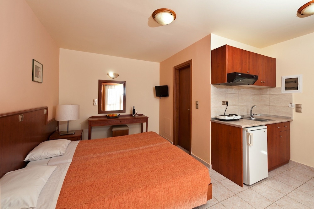 Alea Hotel Apartments 10/29