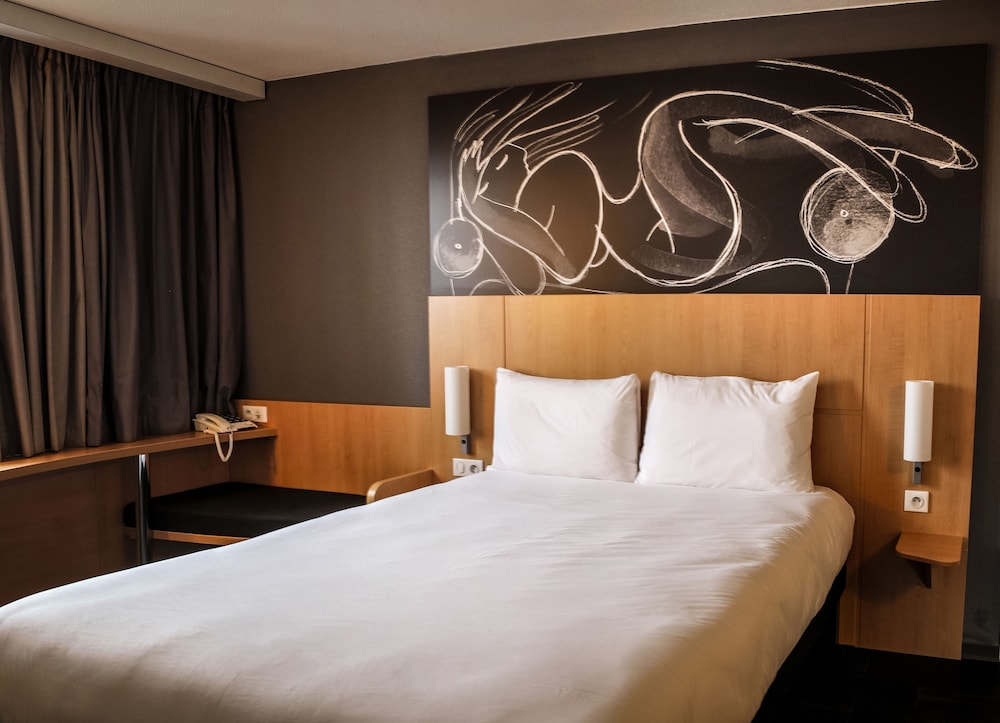 Ibis Saint Genis Pouilly Geneve 15/45