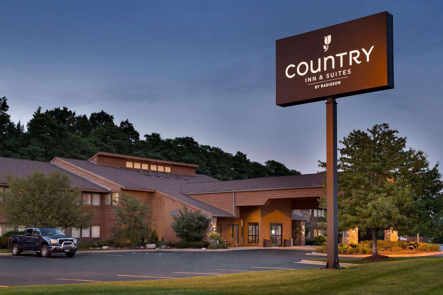 Country Inn and Suites by Radisson, Mishawaka - Southbend 2/24
