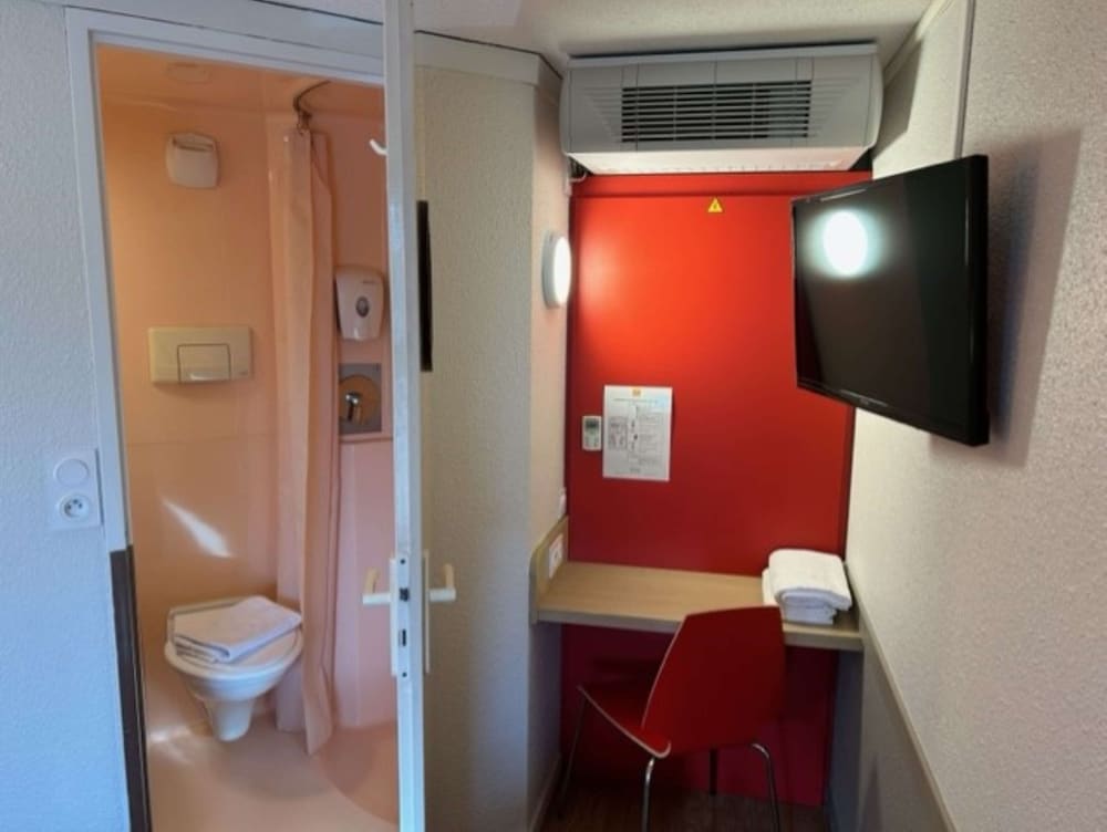Premiere Classe Blois Nord 46/46