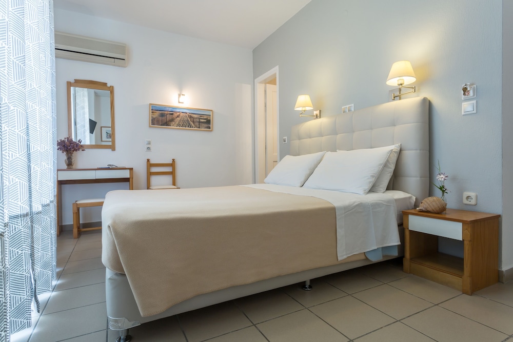 Hotel Akti 25/57