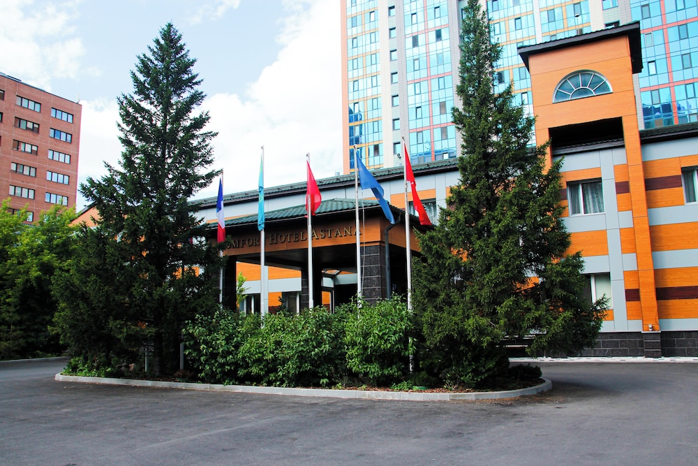 Comfort Hotel Astana 68/70