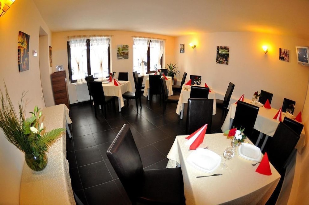 Hotel Gema 24/35
