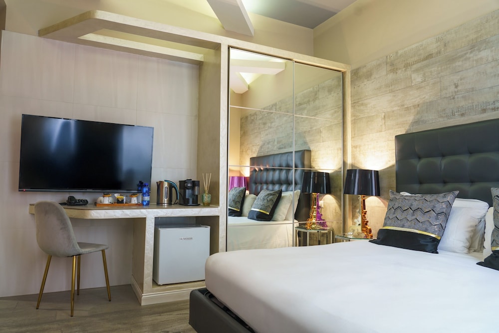 Corso Boutique Luxury Rooms 40/48