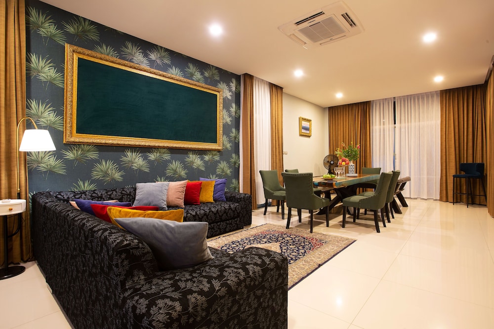 Nirvana Platinum Bbq Villa 7 Bedroom 30/50