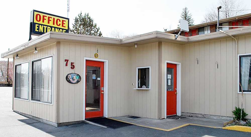 Travelodge by Wyndham Klamath Falls 1/21