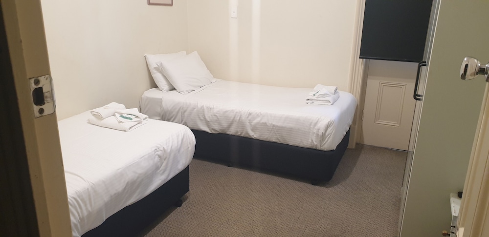 Grand Tasman Hotel 21/65