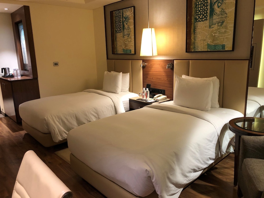 DoubleTree by Hilton Agra 20/73