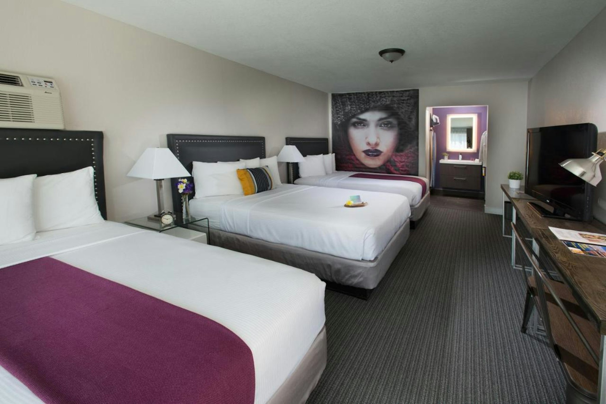 Hotel Iris San Diego 20/45