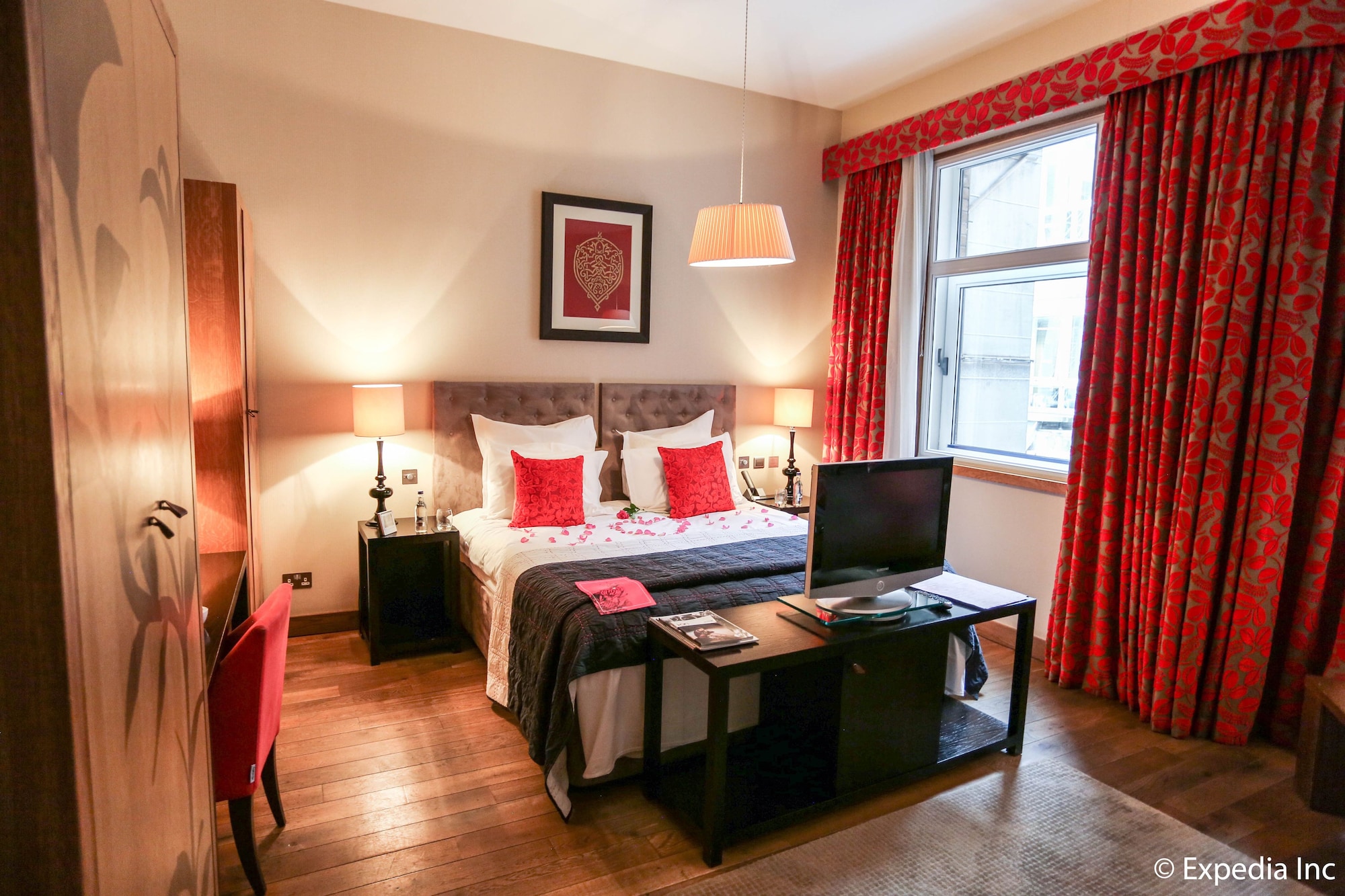 LUXURY, DOUBLE BED
