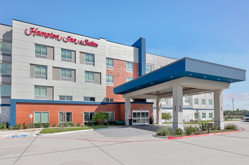 Hampton Inn & Suites Port Lavaca TX 16/17