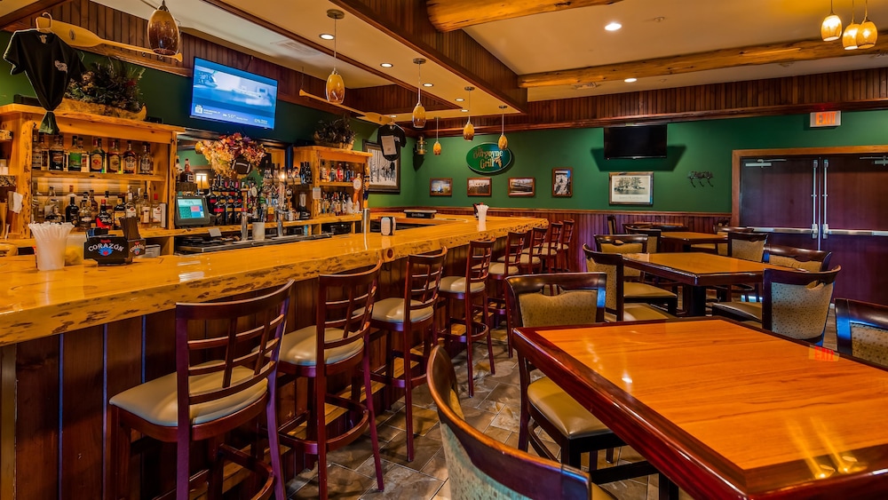 Best Western Plus Ticonderoga Inn & Suites 28/35