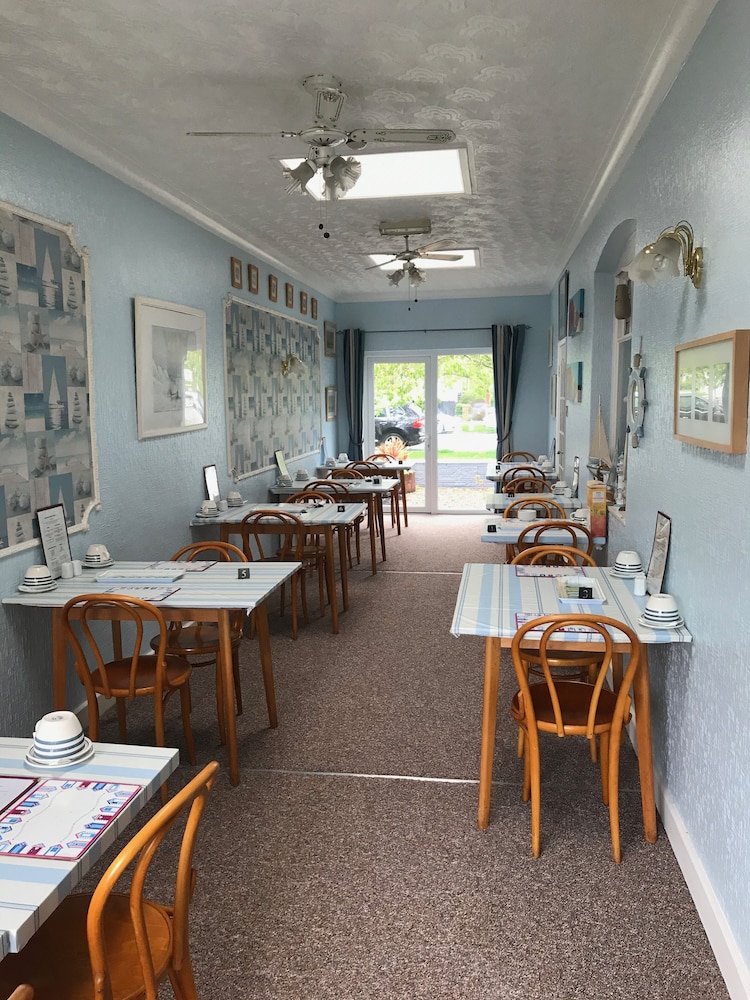 The Craigside 37/50