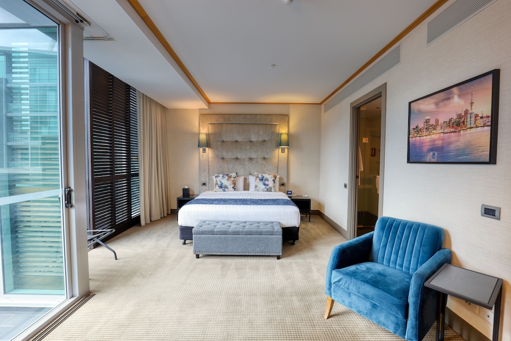 Sofitel Auckland Viaduct Harbour 25/79