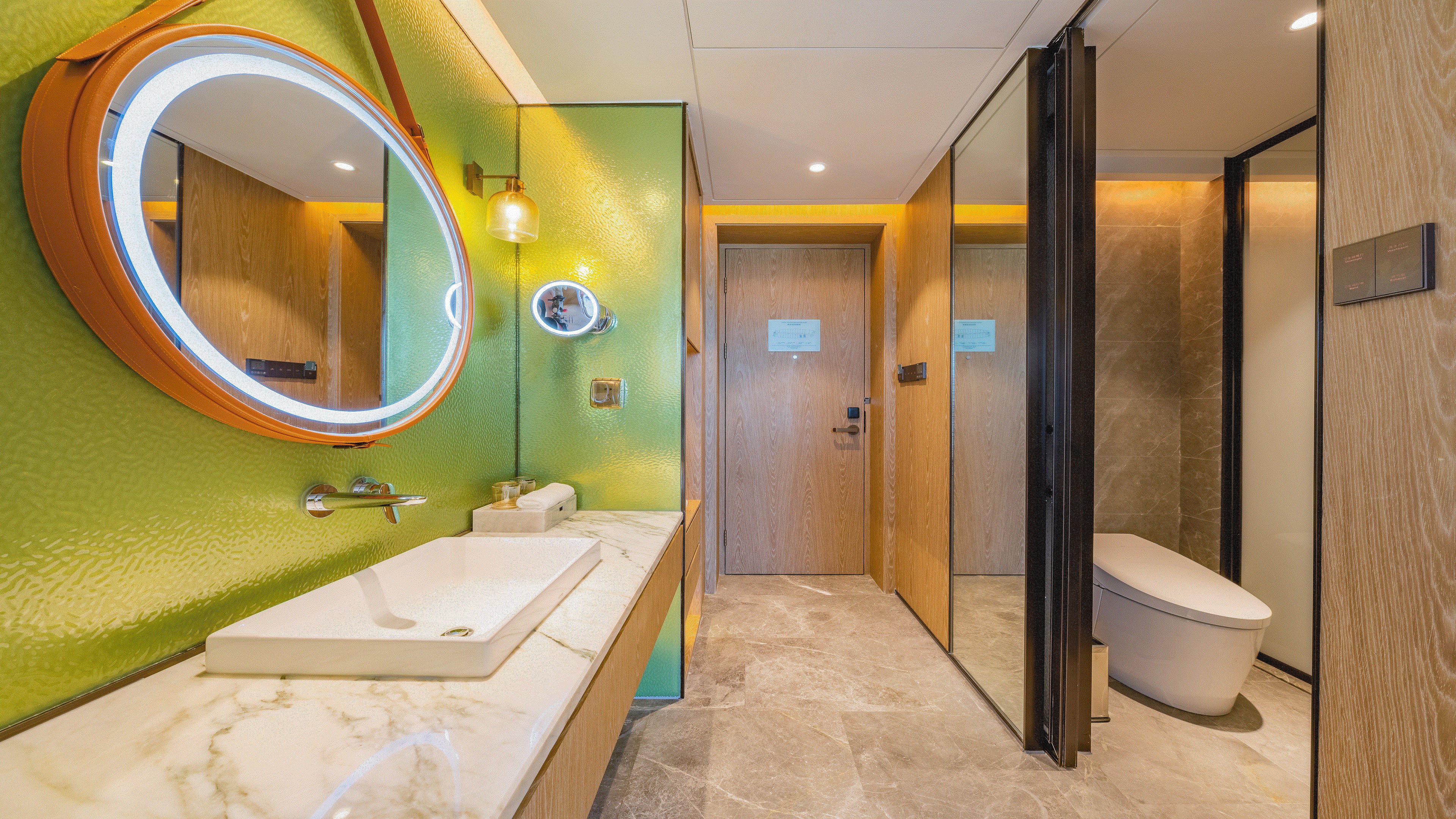 Holiday Inn Zhuhai City Center 50/50