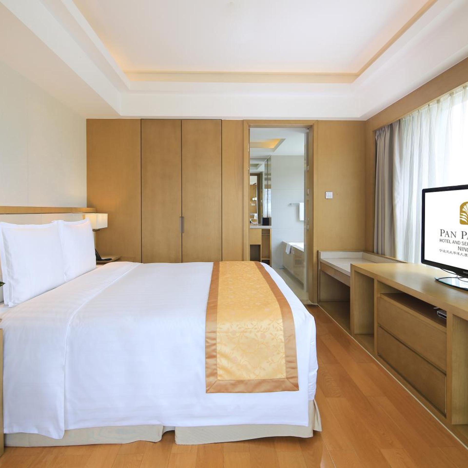 2 Bedroom Deluxe Suite