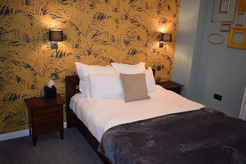 The Fitzrovia Belle Hotel 9/23