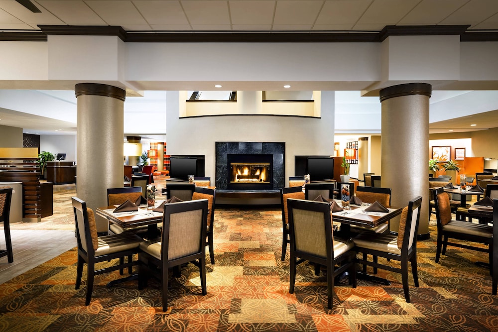 Sheraton Suites Orlando Airport 24/34