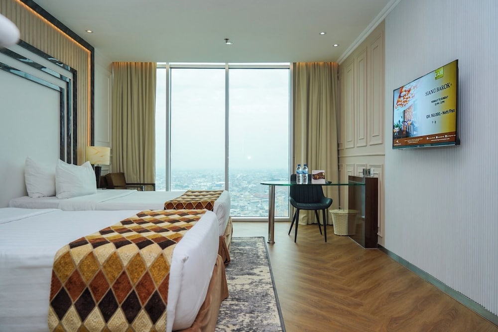 Cambridge Hotel Medan (ex Grand Swiss Belhotel Medan) 29/71
