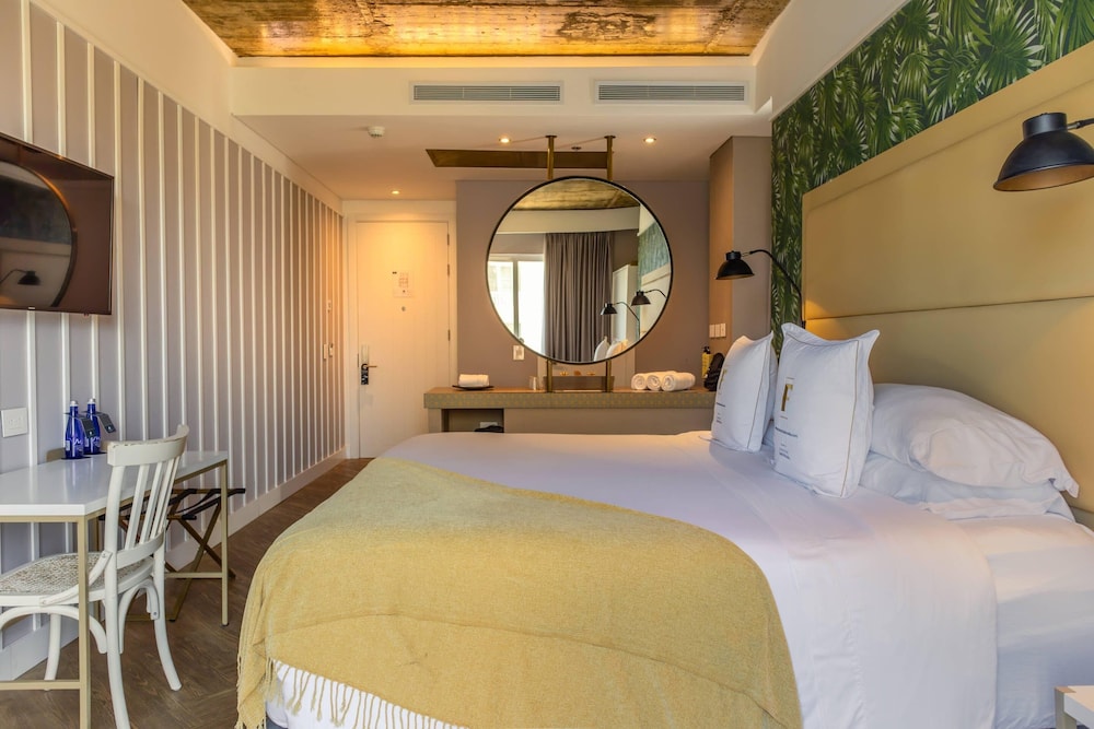 Room, King Bed
