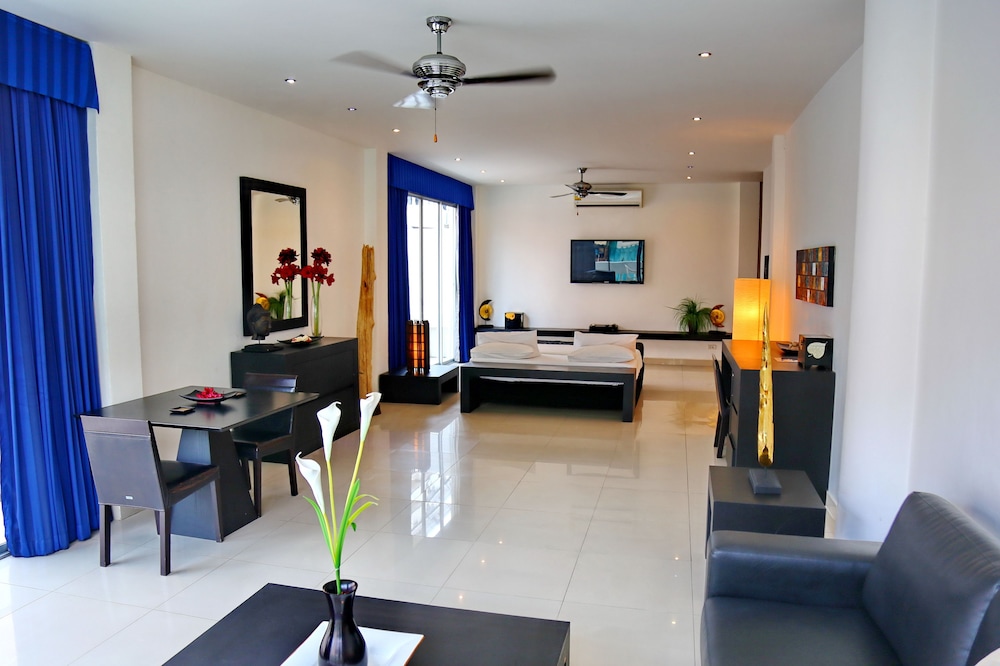 East Suites 57/73