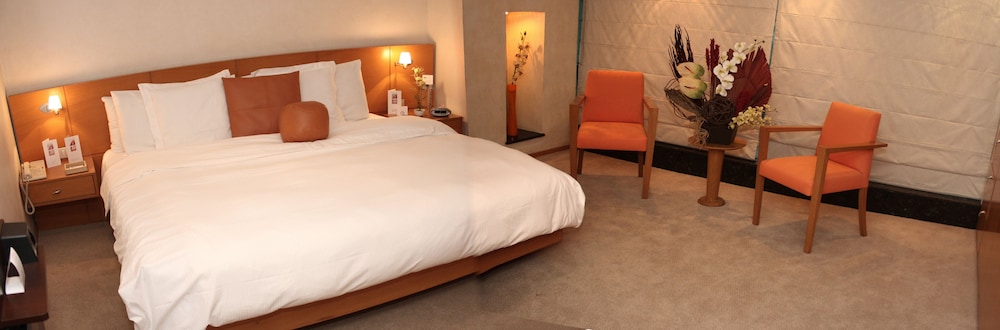 Suites Contempo 17/64