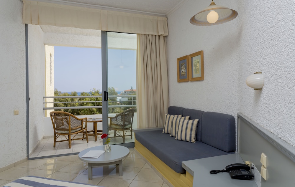 Dessole Dolphin Bay Resort 15/50