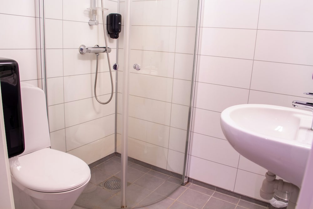 Fast Hotel Svolvaer - Self Service Check In 69/70