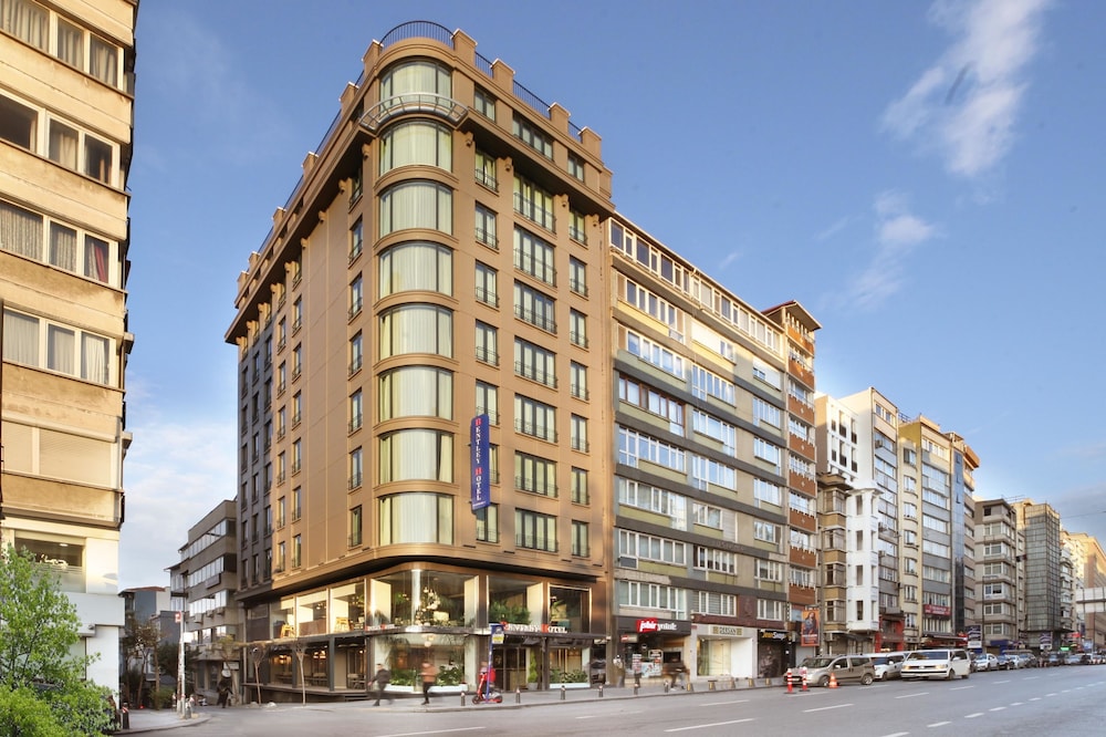 Bentley Hotel Bosphorus 83/86