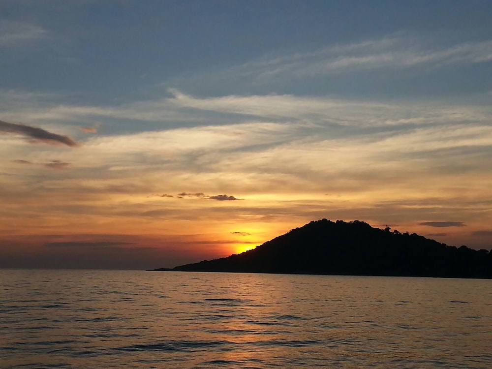 Rayong Resort Hotel 49/65