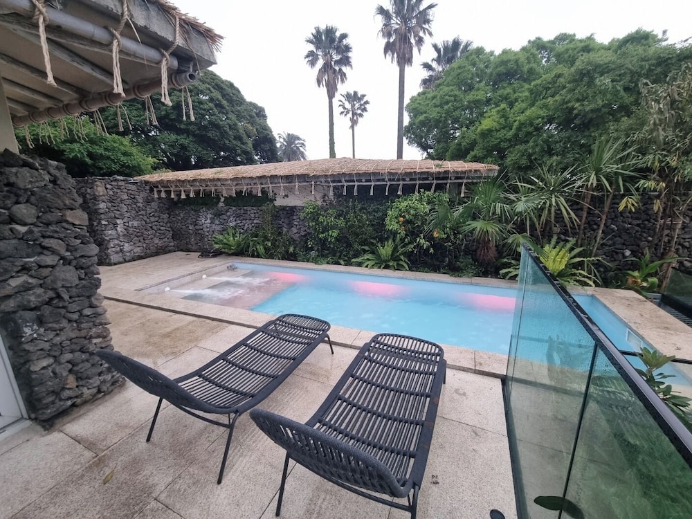 Seaes Hotel & Resort 48/74