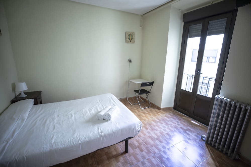 Hostal Los Perales 6/27