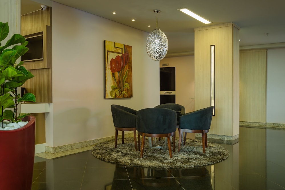Lindoya Hotel 2/50