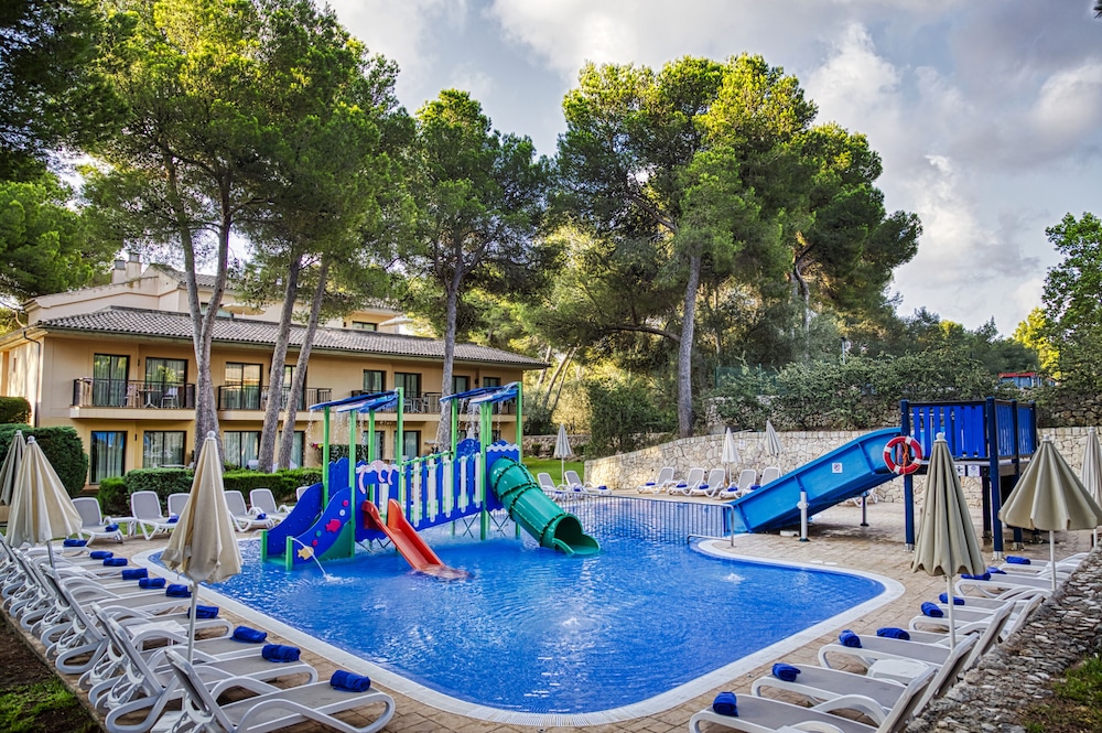 Vell Mari Hotel and Resort 53/62