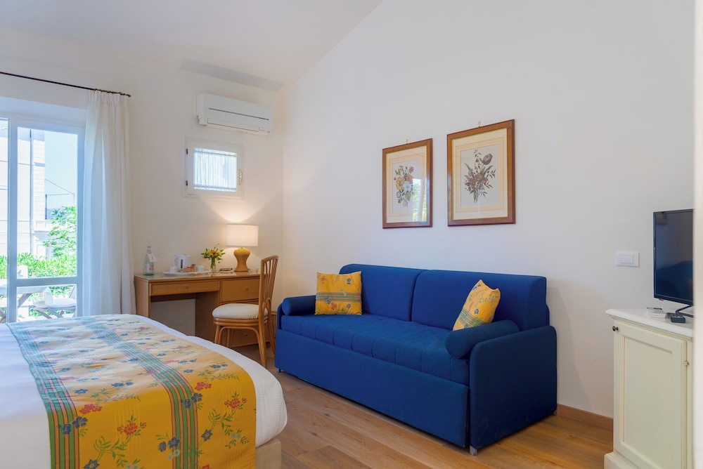 Hotel Villa Ottone 25/50