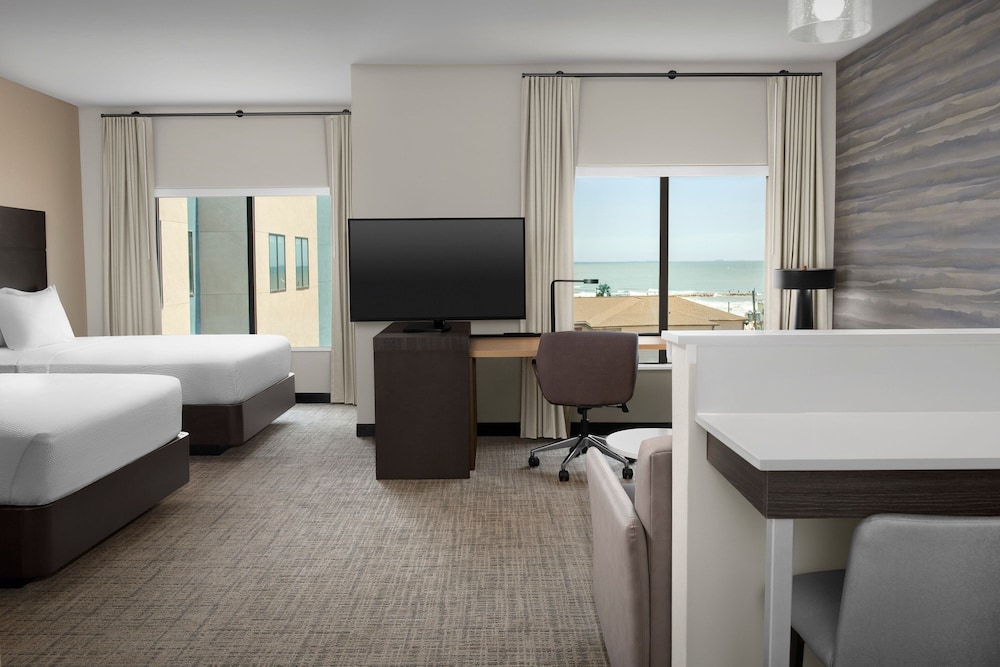 Studio, Multiple Beds