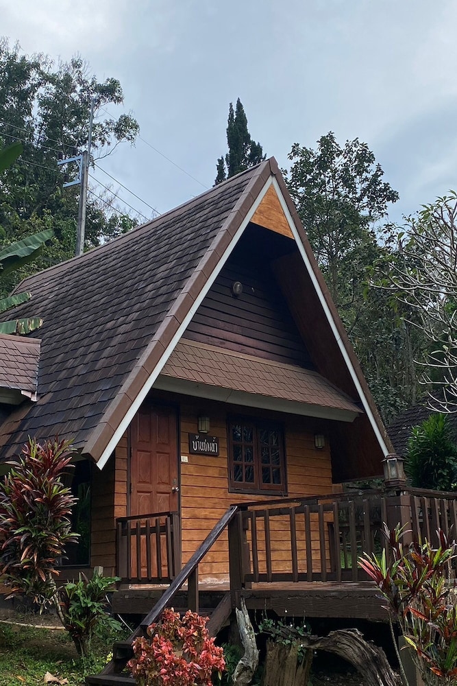 Phu Ing Fah Resort by ZUZU in MAE RIM