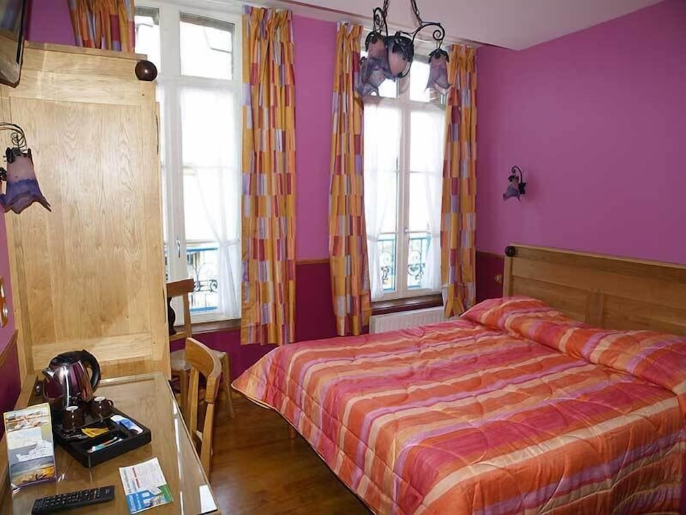 Hotel De Calais 14/46