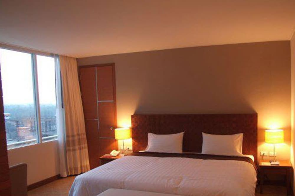Sunee Grand Hotel And Convention Center 7/41