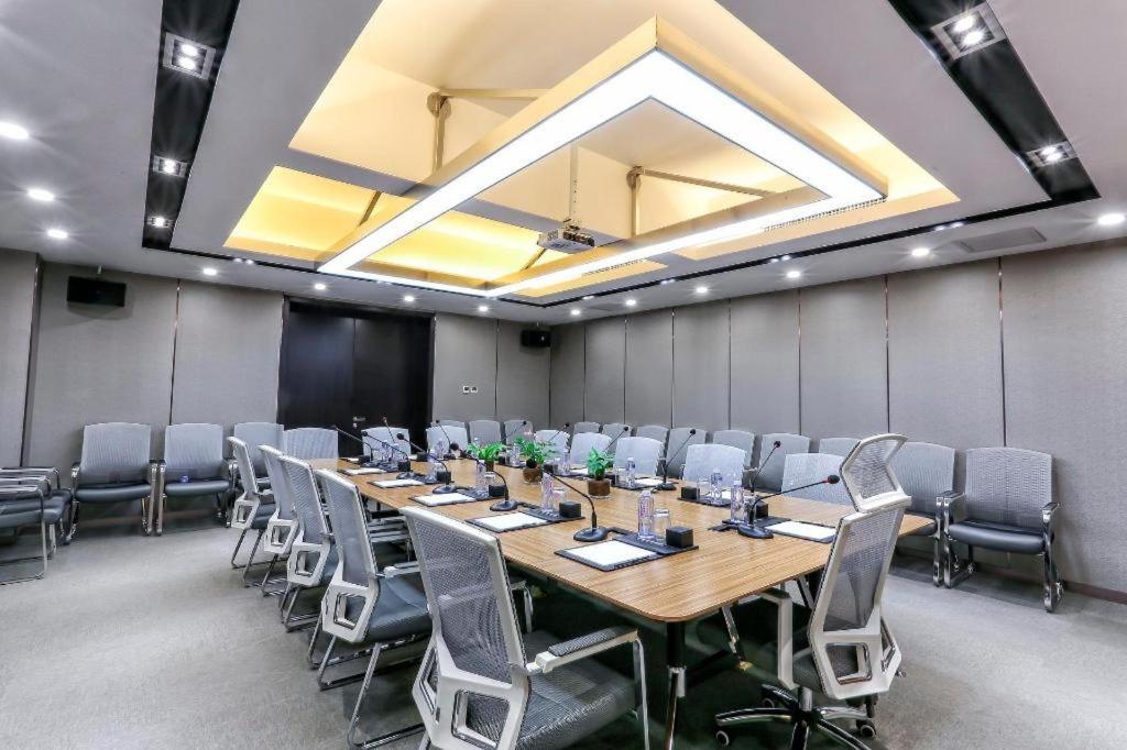 Lavande Hotel Yujiapu Branch Tianjin 45/48