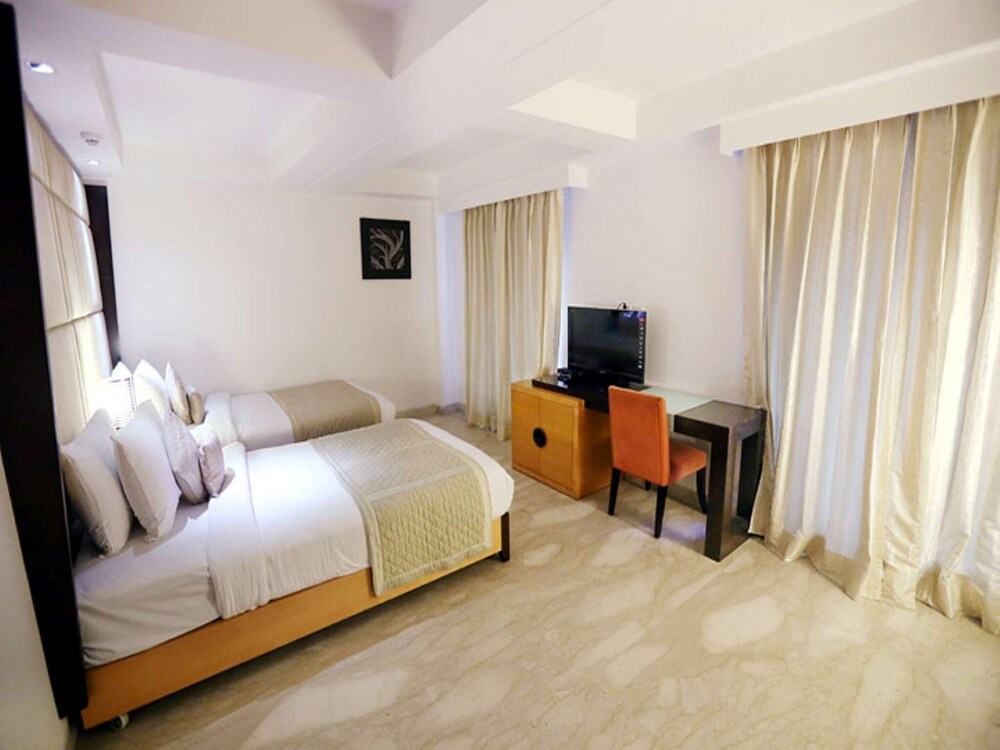 Venizia Sarovar Portico (ex Grand Venizia) 20/55