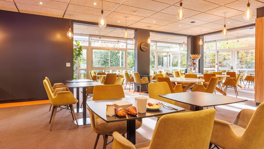 KYRIAD CLERMONT FERRAND NORD 42/62
