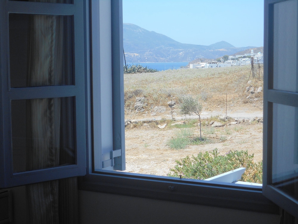 Elea Milos (ex Antonis Rooms) 34/45