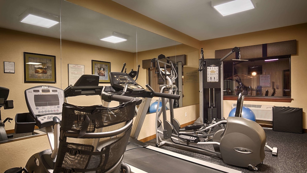 Best Western Plus Victoria Inn & Suites 12/26