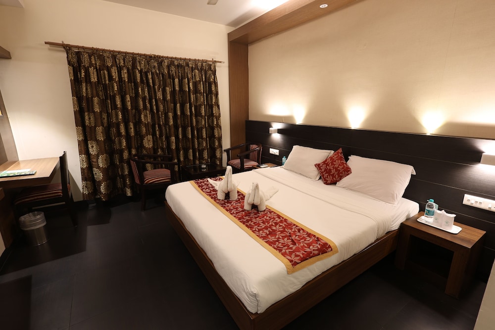 Abirami Residency 19/42