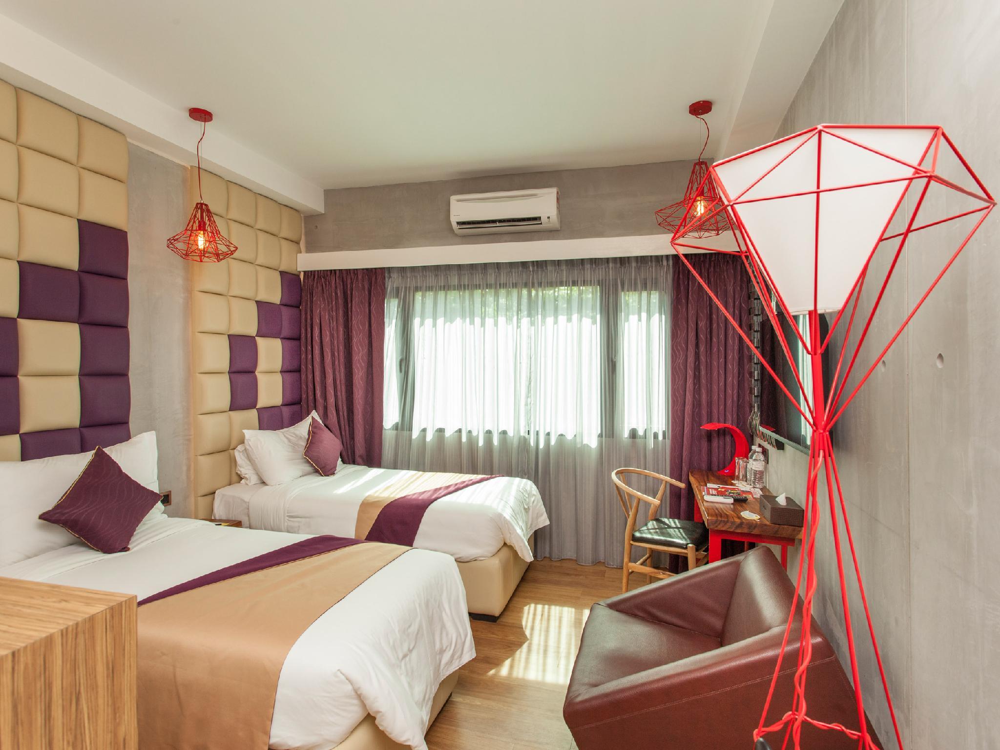 SUPERIOR, TWIN BEDS