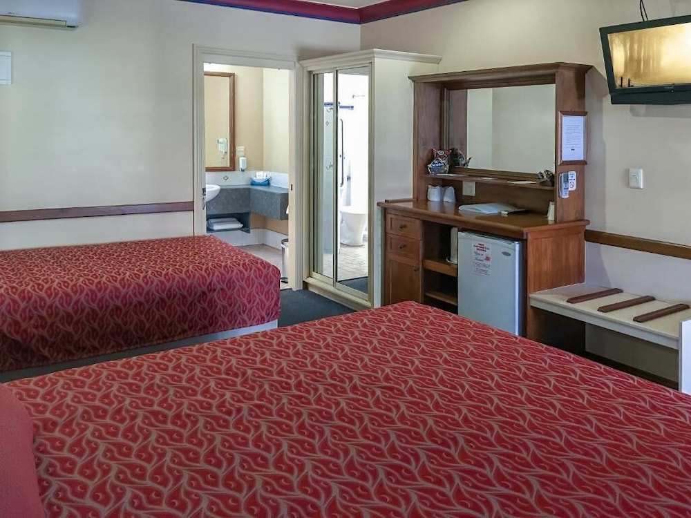 DALBY HOMESTEAD MOTEL 17/65