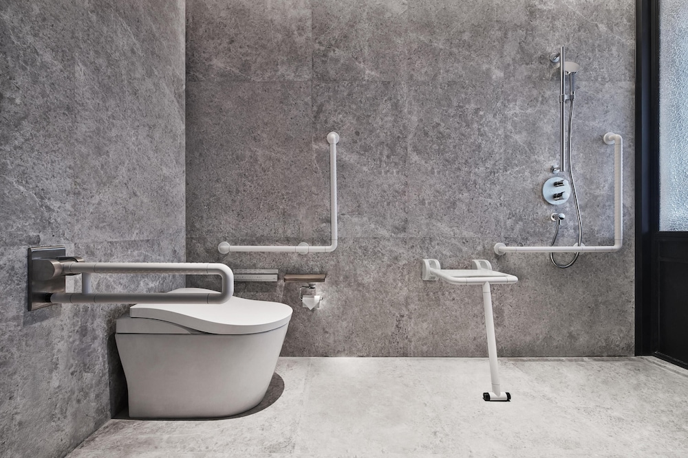 Xi Zhe Wuxi, Curio Collection by Hilton 35/36