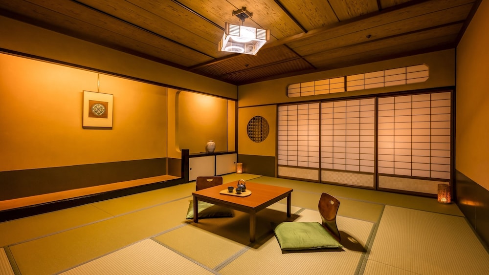 JAPANESE, 2 ROOMS, SUPERIOR, BATHTUB