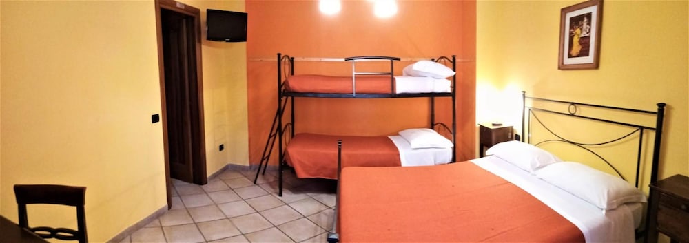 Albergo Pace 28/74
